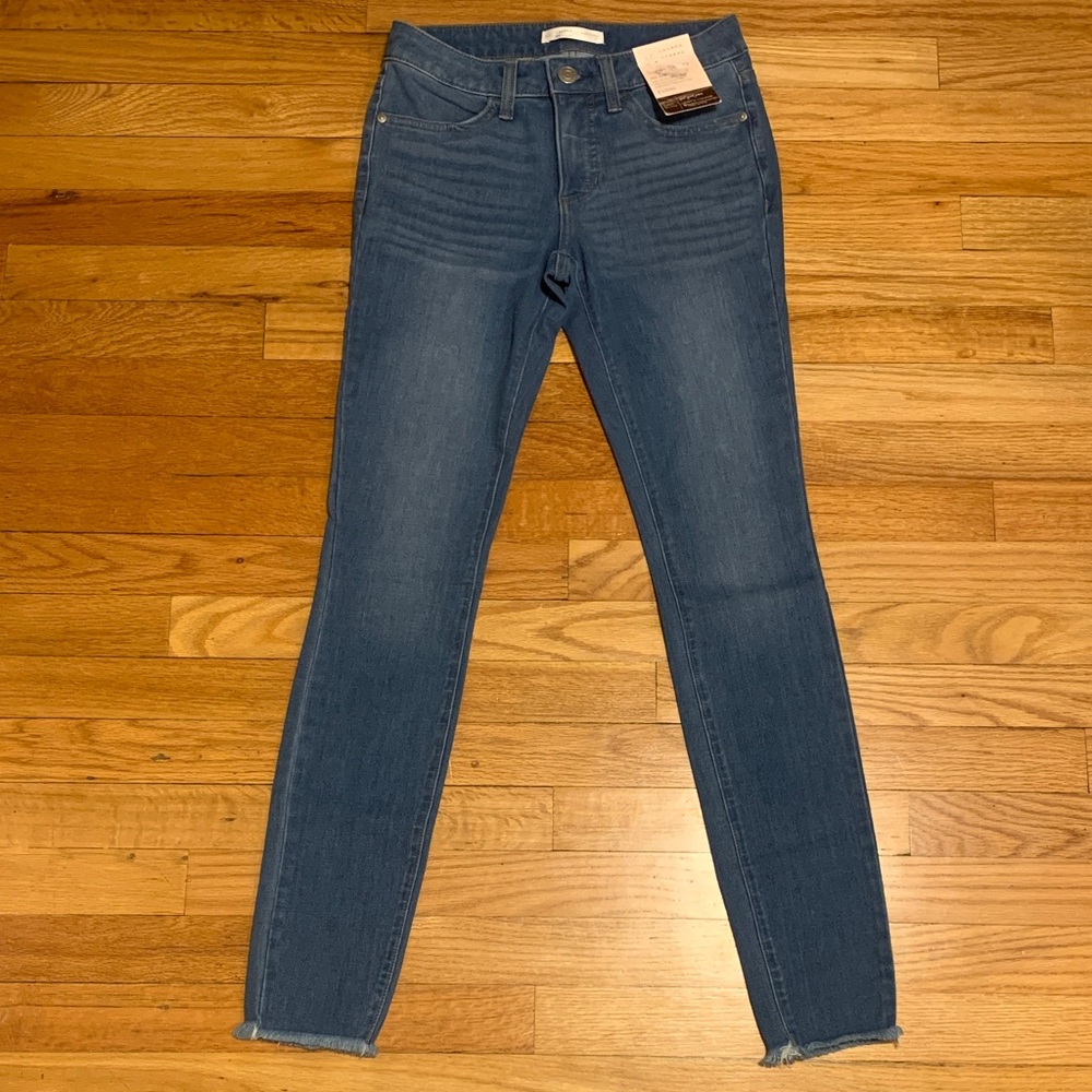 Lauren Conrad mid rise super skinny jeans